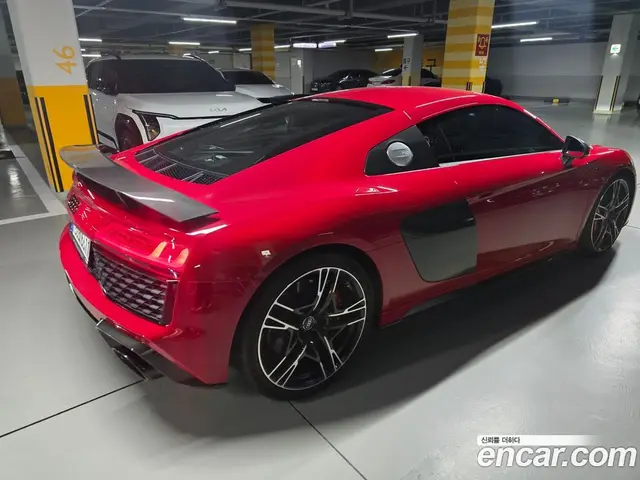 Audi R8 2021 5.2 АКПП, миниатюра 5