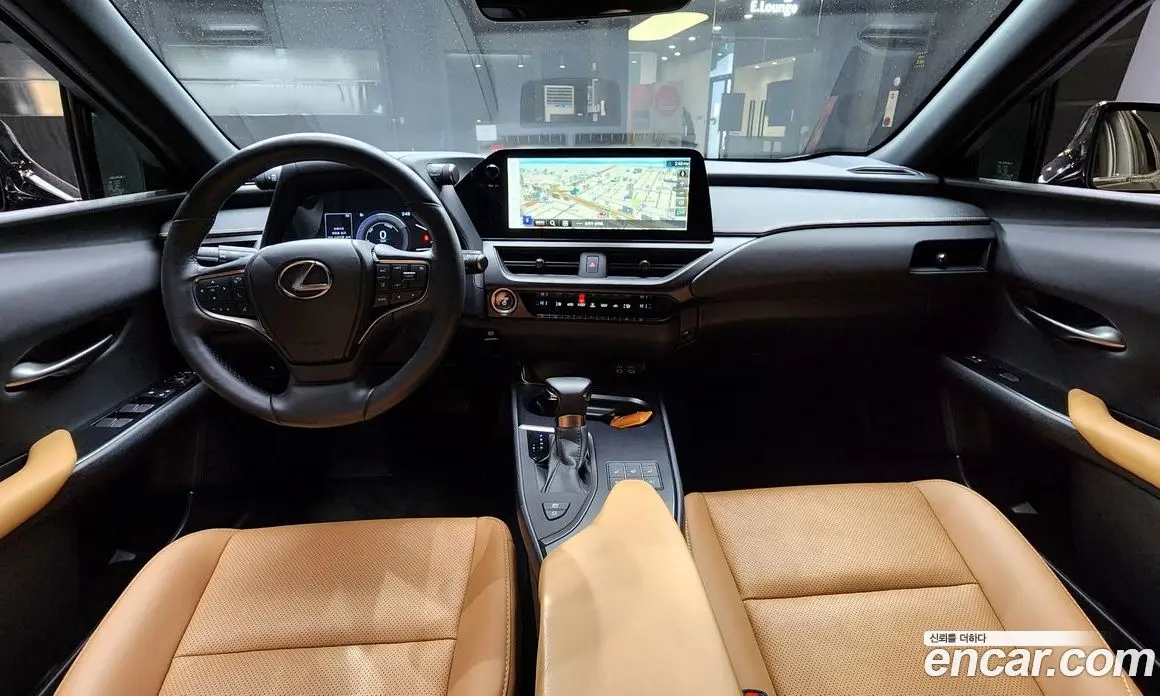 Lexus UX 2023 2.0 АКПП, фото 7