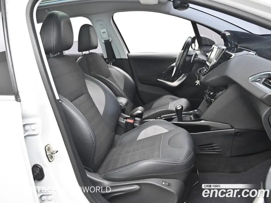 Peugeot 2008 2018 1.6 АКПП, фото 10