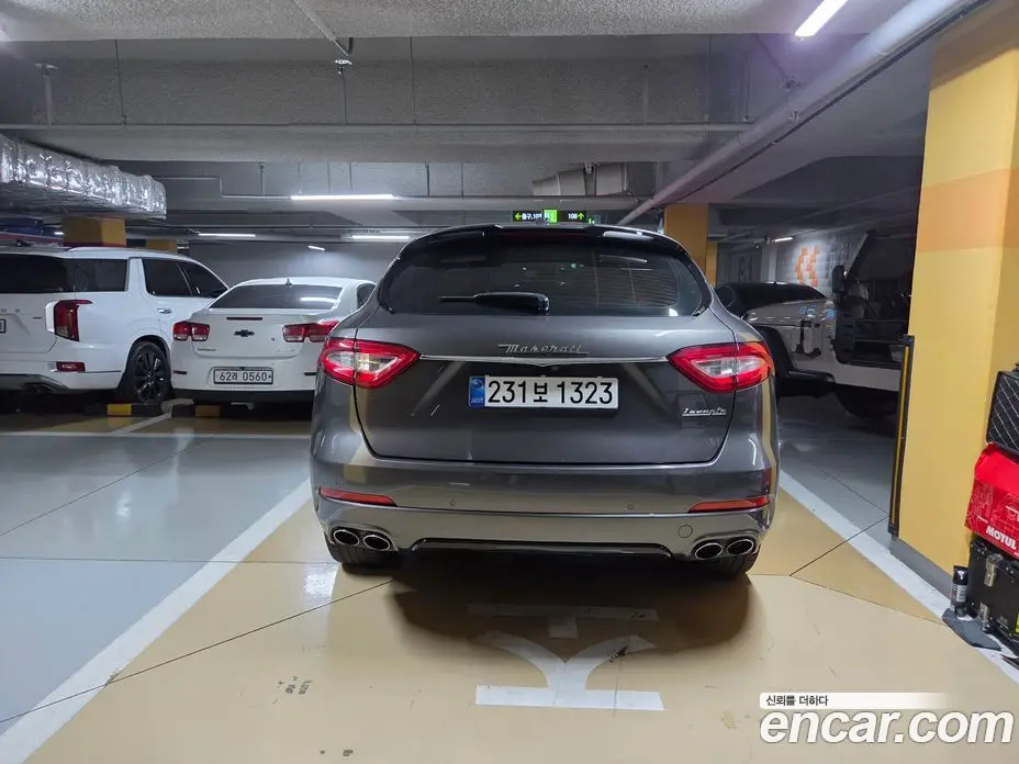 Maserati Levante 2017 3.0 АКПП, фото 3