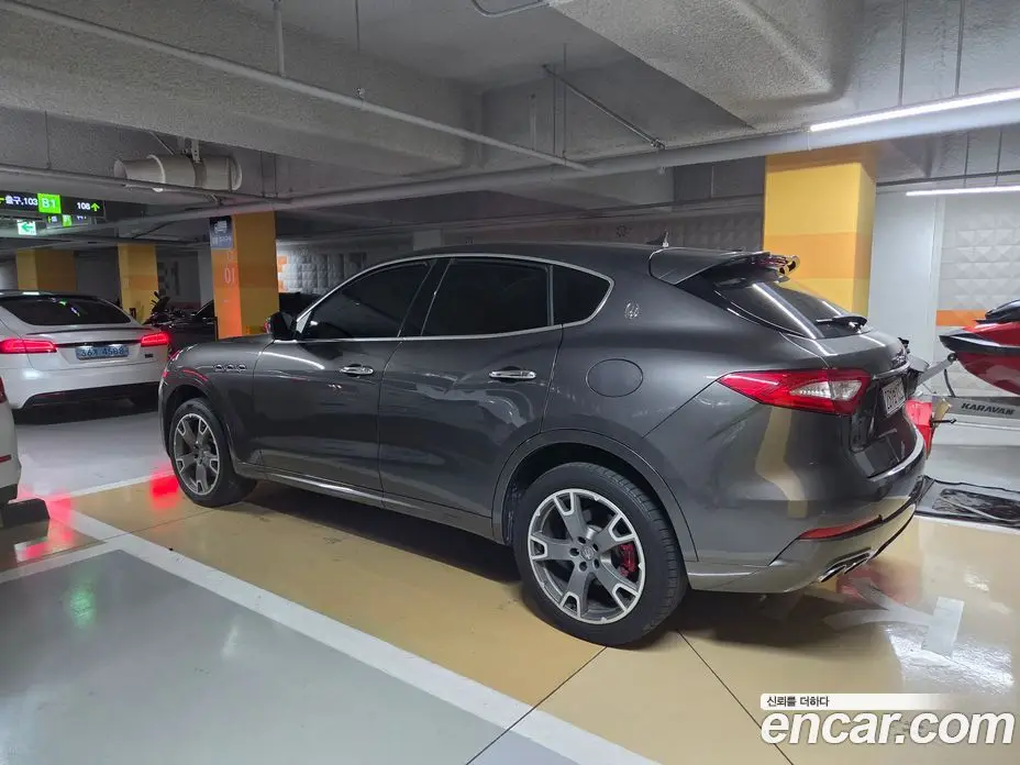 Maserati Levante 2017 3.0 АКПП, фото 9
