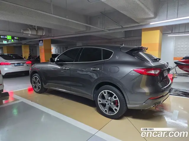 Maserati Levante 2017 3.0 АКПП, миниатюра 9