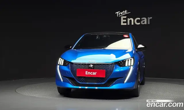 Peugeot 208 2021 0.1 АКПП, миниатюра 3