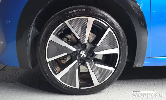 Peugeot 208 2021 0.1 АКПП, миниатюра 5