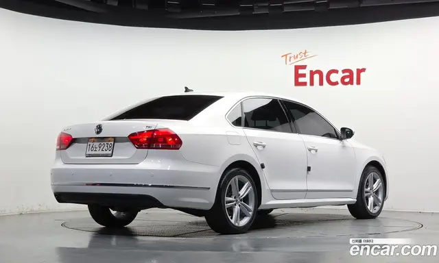 Volkswagen Passat 2013 2.0 АКПП, миниатюра 2 Volkswagen Passat 2013 2.0 АКПП, миниатюра 2