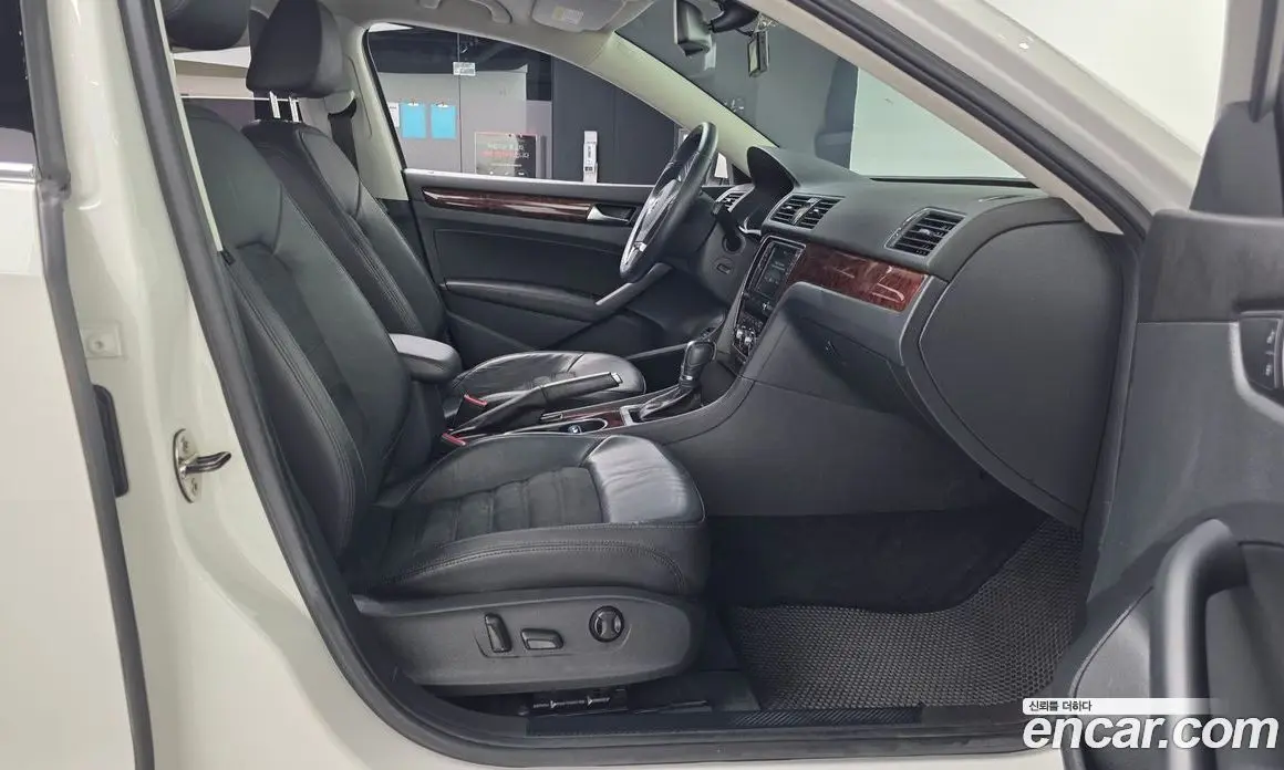 Volkswagen Passat 2013 2.0 АКПП, фото 11 Volkswagen Passat 2013 2.0 АКПП, фото 11