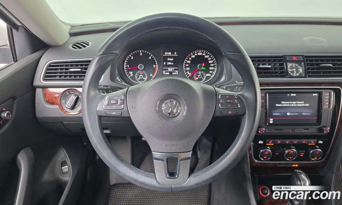 Volkswagen Passat 2013 2.0 АКПП, фото 13 Volkswagen Passat 2013 2.0 АКПП, фото 13