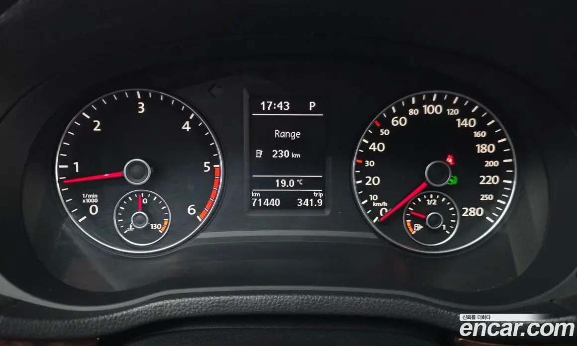 Volkswagen Passat 2013 2.0 АКПП, фото 8 Volkswagen Passat 2013 2.0 АКПП, фото 8