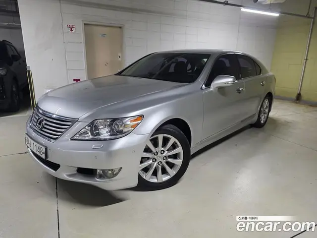 Lexus LS, 2011, 190 000 км