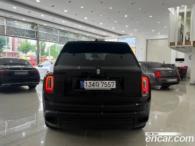 Rolls-Royce Cullinan 2023 6.7 АКПП, миниатюра 4 Rolls-Royce Cullinan 2023 6.7 АКПП, миниатюра 4