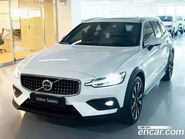 Volvo V60, 2026, 2 527 км