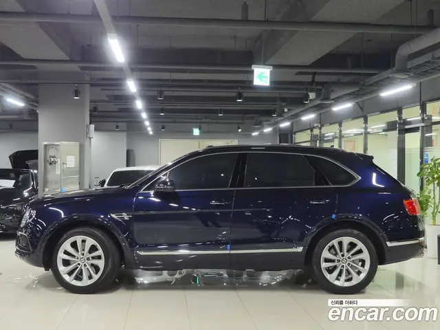 Bentley Bentayga 2020 4.0 АКПП, миниатюра 2