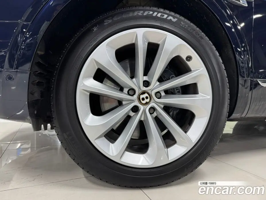 Bentley Bentayga 2020 4.0 АКПП, фото 18