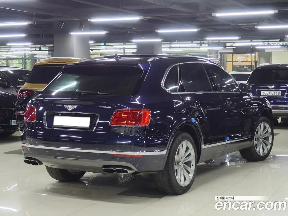 Bentley Bentayga 2020 4.0 АКПП, фото 3