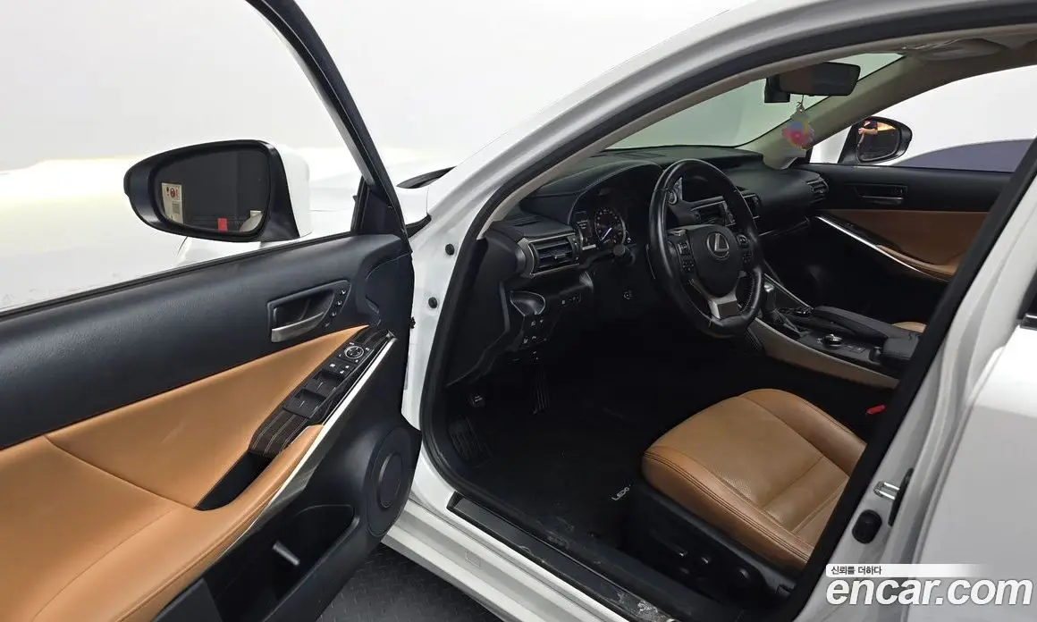 Lexus IS 2019 2.0 АКПП, фото 13