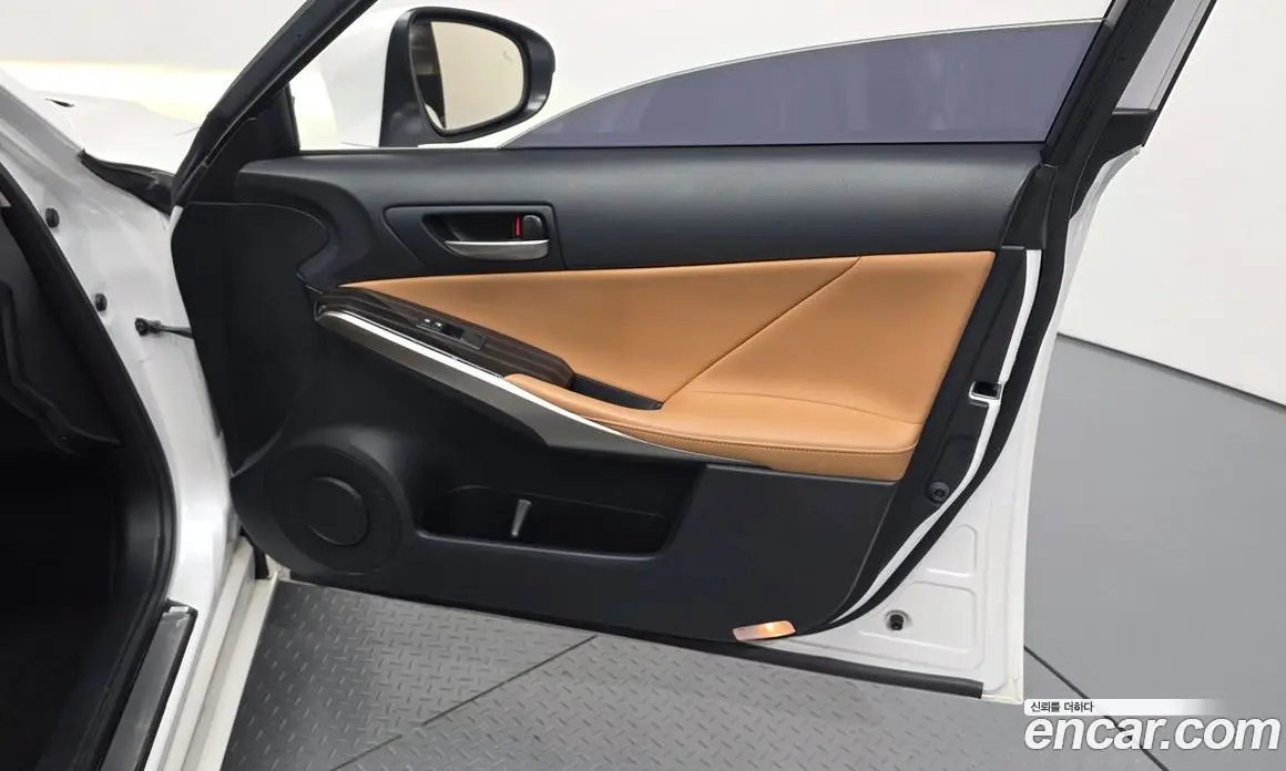 Lexus IS 2019 2.0 АКПП, фото 14