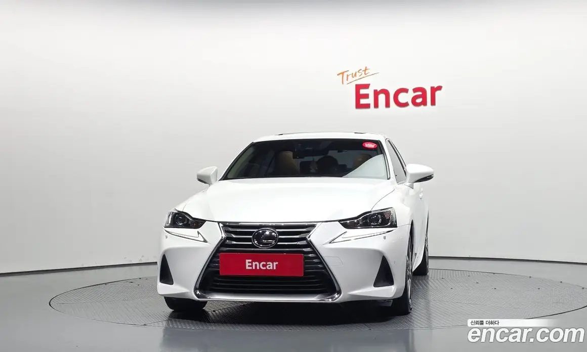 Lexus IS 2019 2.0 АКПП, фото 3