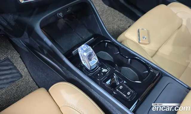 Volvo XC40 2020 2.0 АКПП, миниатюра 11