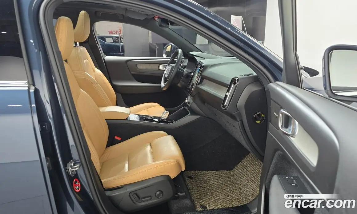 Volvo XC40 2020 2.0 АКПП, фото 15