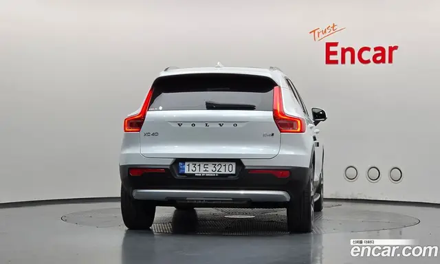 Volvo XC40 2022 2.0 АКПП, миниатюра 4