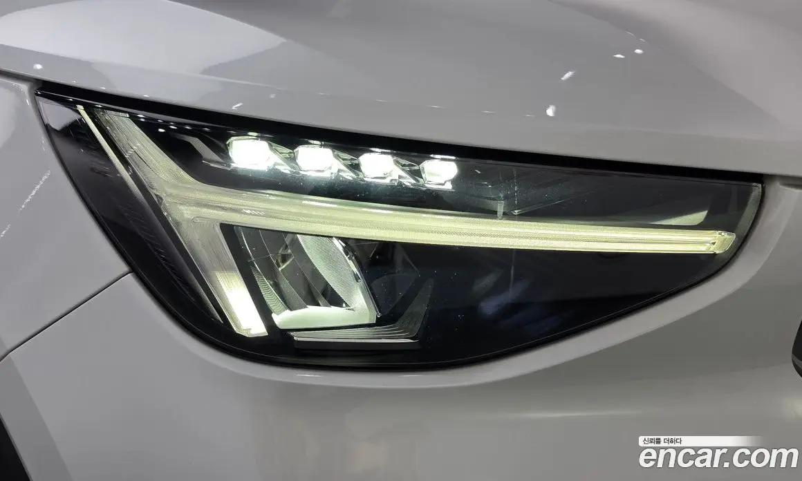 Volvo XC40 2022 2.0 АКПП, фото 8
