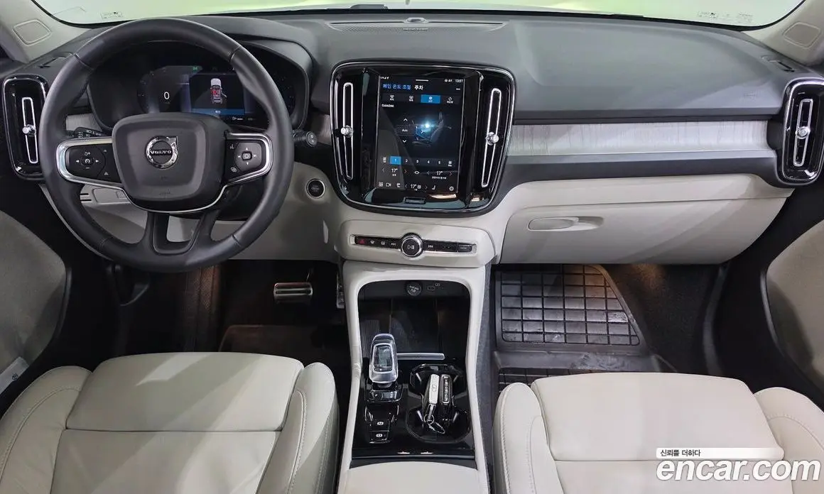 Volvo XC40 2022 2.0 АКПП, фото 10