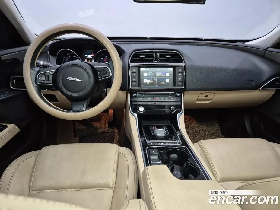Jaguar XE 2016 2.0 АКПП, фото 7