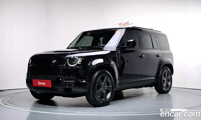Land Rover Defender, 2025, 5 093 км