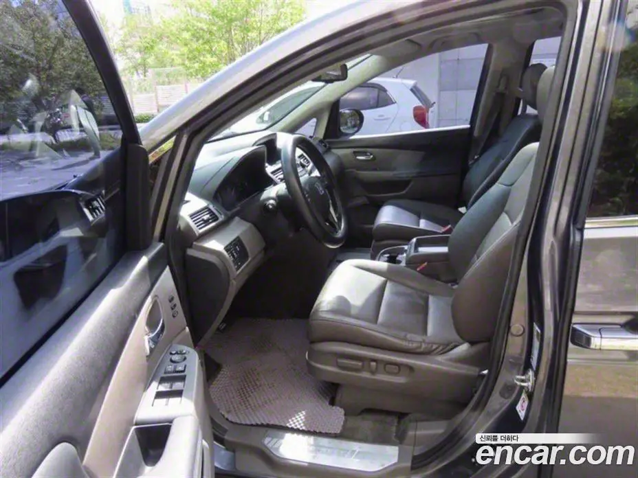Honda Odyssey 2016 3.5 АКПП, фото 12 Honda Odyssey 2016 3.5 АКПП, фото 12