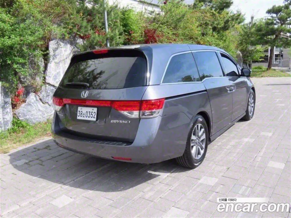 Honda Odyssey 2016 3.5 АКПП, фото 3 Honda Odyssey 2016 3.5 АКПП, фото 3