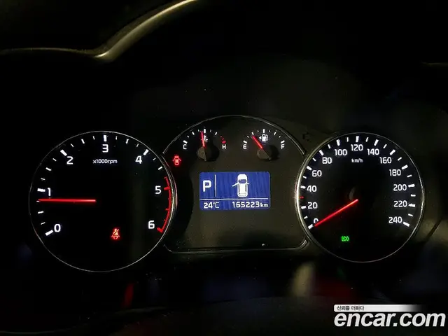 Kia Carens 2013 1.7 АКПП, миниатюра 7