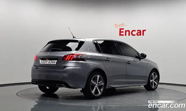 Peugeot 308, 2018, 64 838 км