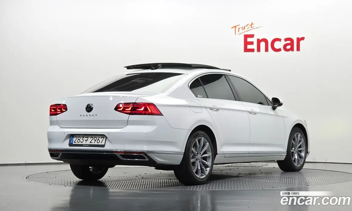 Volkswagen Passat 2022 2.0 АКПП, фото 1 Volkswagen Passat 2022 2.0 АКПП, фото 1