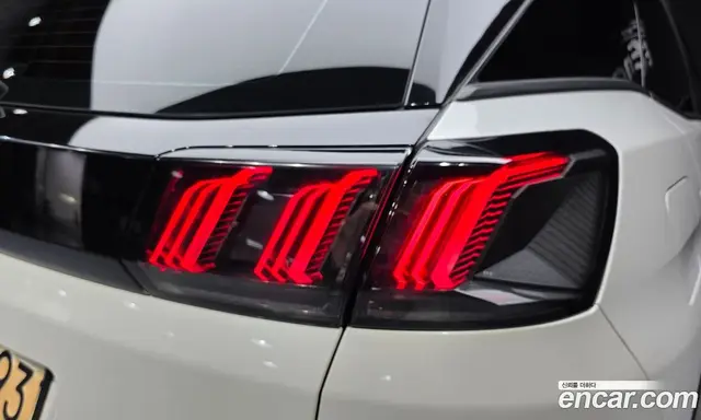 Peugeot 3008 2022 1.2 АКПП, миниатюра 9