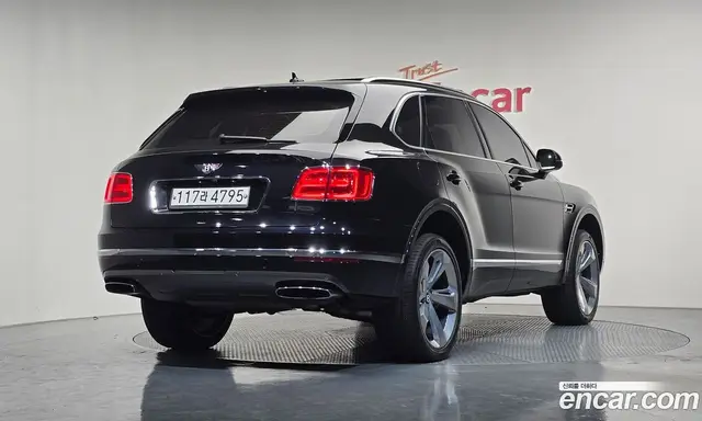 Bentley Bentayga 2018 6.0 АКПП, миниатюра 2