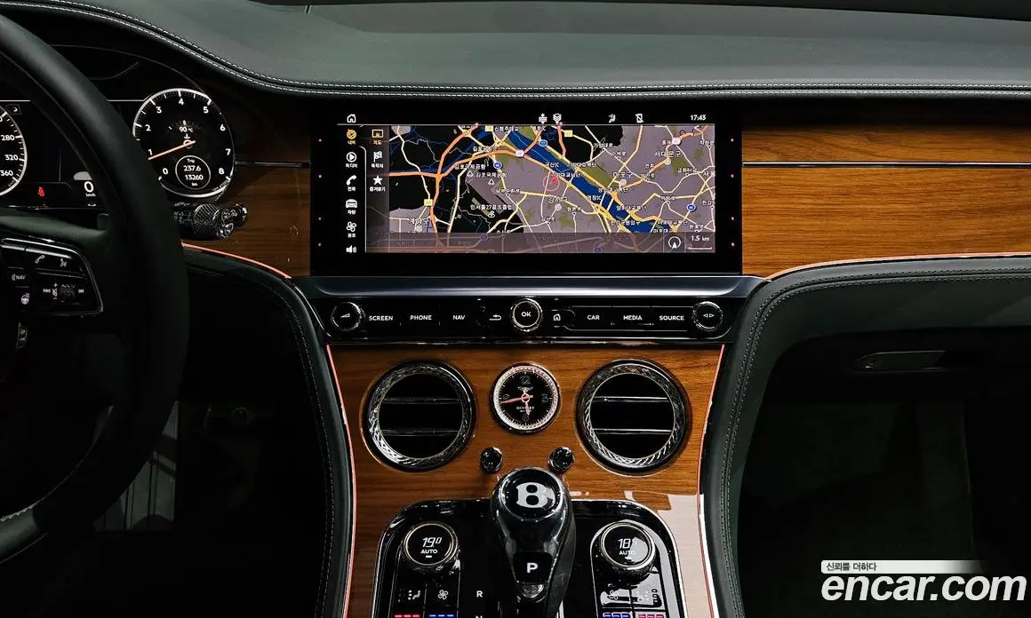 Bentley Continental 2023 4.0 АКПП, фото 20