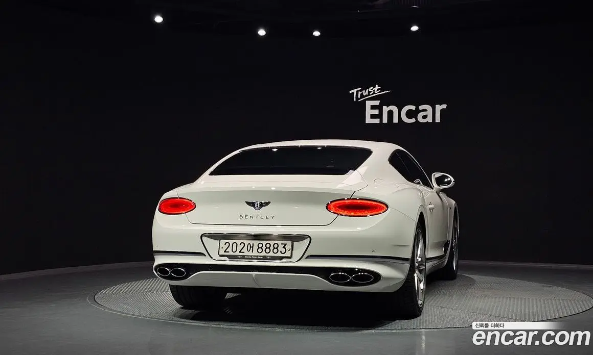 Bentley Continental 2023 4.0 АКПП, фото 4