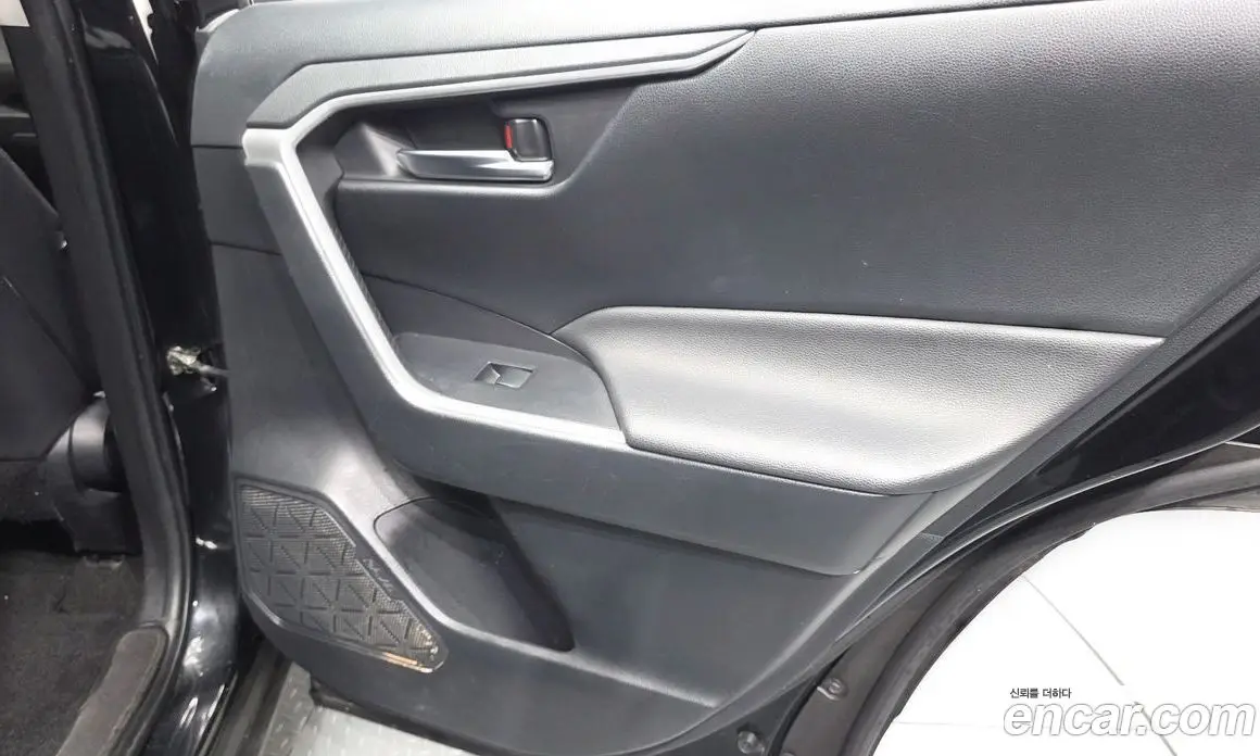 Toyota RAV4 2019 2.5 АКПП, фото 15 Toyota RAV4 2019 2.5 АКПП, фото 15