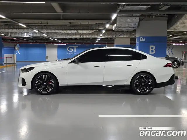 BMW i5 2026 1.0 АКПП, миниатюра 3