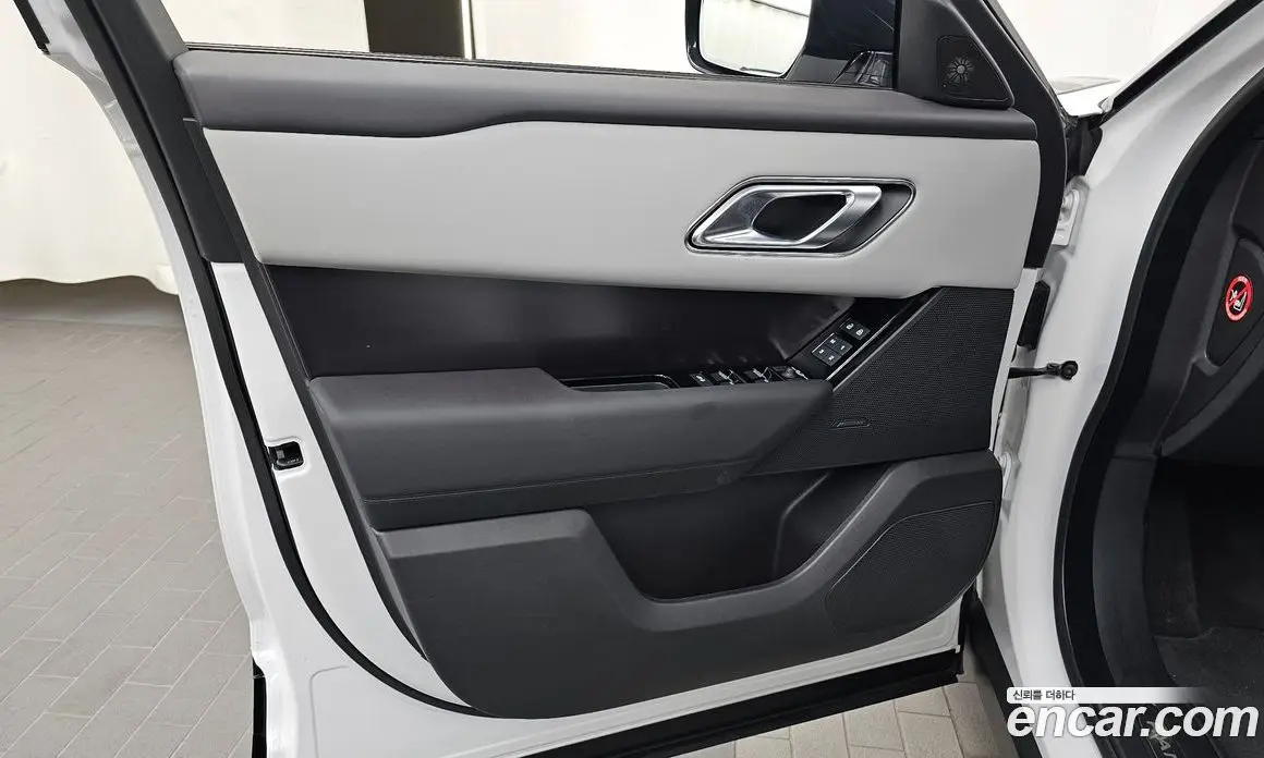 Land Rover Range Rover Velar 2025 2.0 АКПП, фото 14