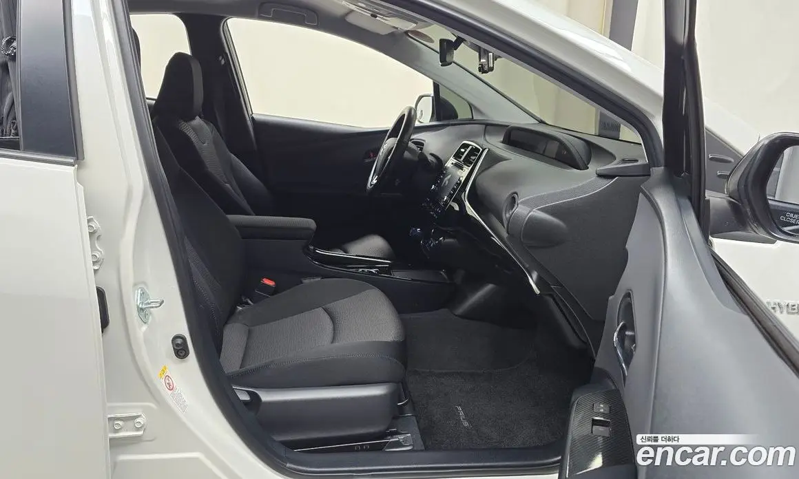 Toyota Prius 2020 1.8 АКПП, фото 16