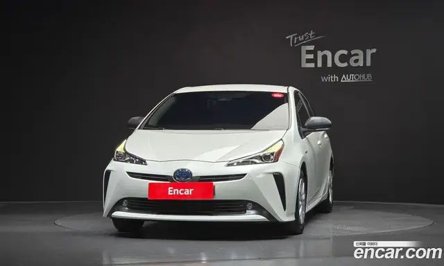 Toyota Prius 2020 1.8 АКПП, миниатюра 3