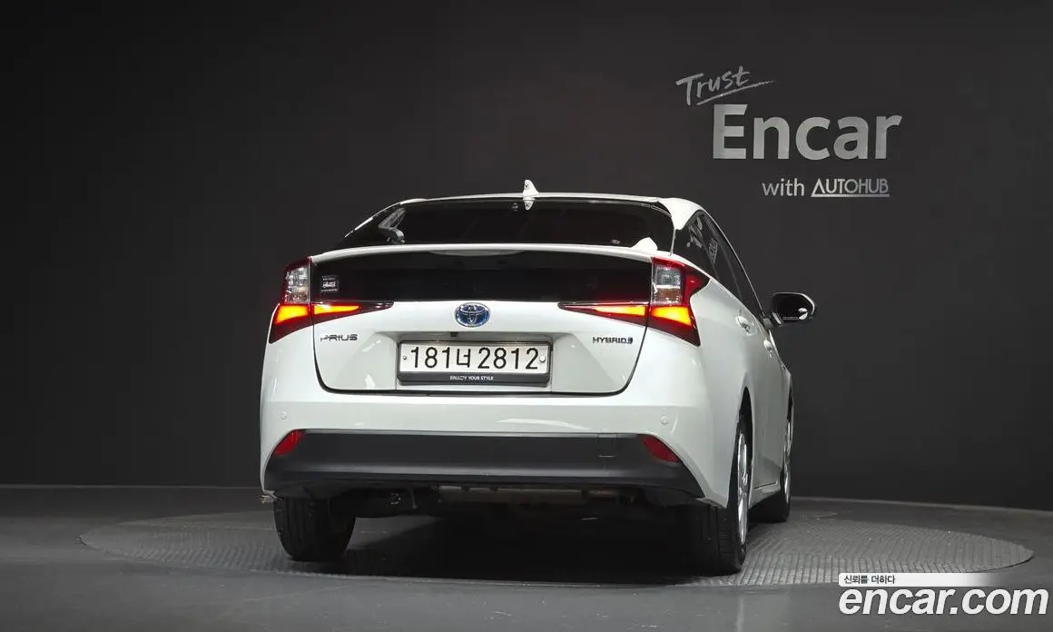 Toyota Prius 2020 1.8 АКПП, фото 4