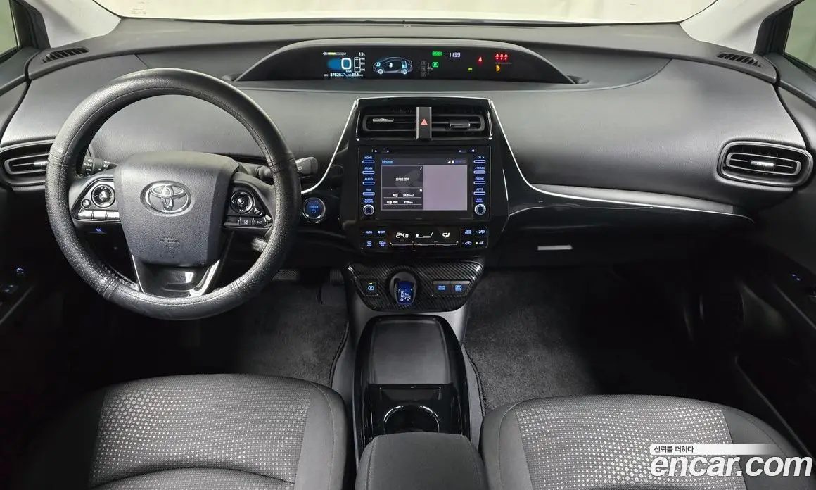 Toyota Prius 2020 1.8 АКПП, фото 10
