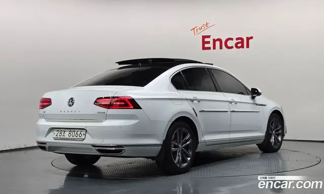 Volkswagen Passat 2018 2.0 АКПП, миниатюра 2