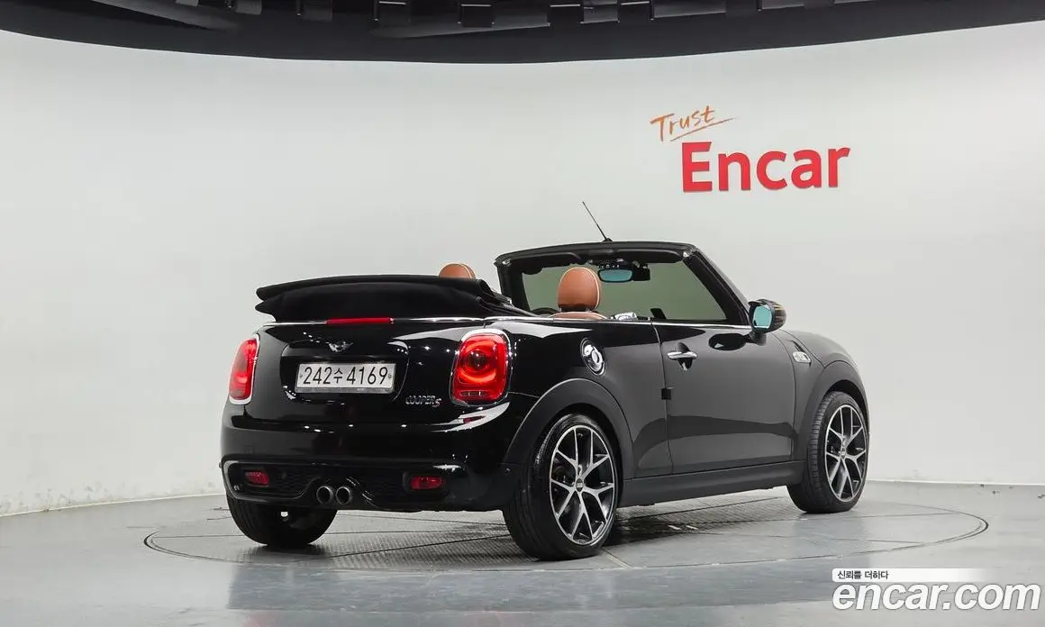 Mini Cooper Convertible 2016 2.0 АКПП, фото 2 Mini Cooper Convertible 2016 2.0 АКПП, фото 2