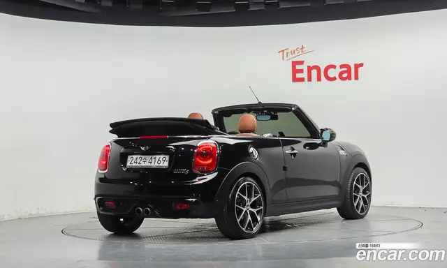 Mini Cooper Convertible 2016 2.0 АКПП, миниатюра 2 Mini Cooper Convertible 2016 2.0 АКПП, миниатюра 2