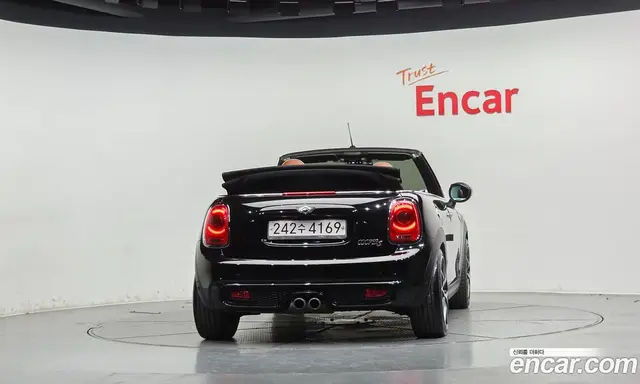 Mini Cooper Convertible 2016 2.0 АКПП, миниатюра 4 Mini Cooper Convertible 2016 2.0 АКПП, миниатюра 4
