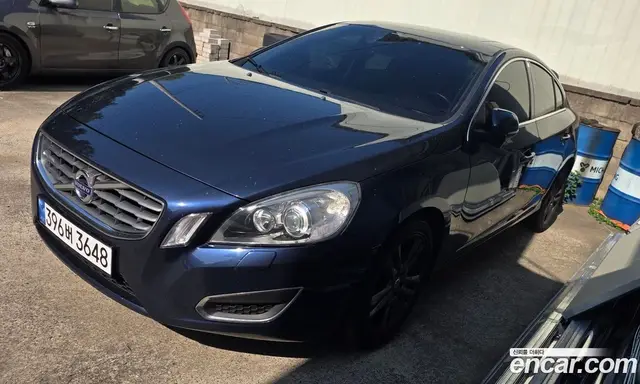 Volvo S60, 2012, 236 000 км