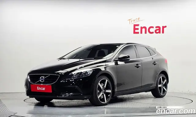 Volvo V40, 2016, 66 398 км